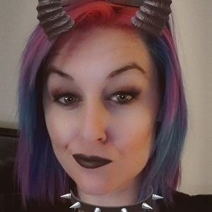 Meet your Posher, Leighta